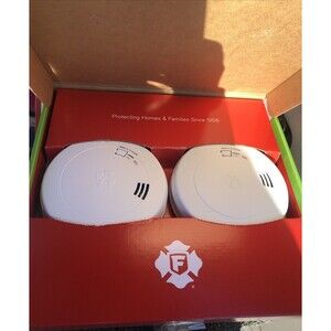 First Alert 2-in-1 Smoke & Carbon Monoxide Alarms 2 Pack 10 Year Battery NEW!!